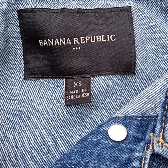 Banana Republic Jean Jacket - Picture 2 of 3